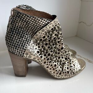 Venezia leather Metallic Open-Toe vintage boots made in Italy size 8.5